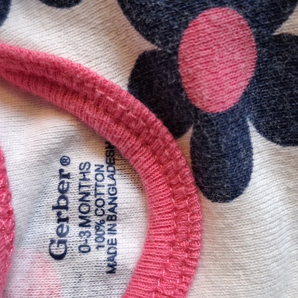 ⭐️SALE⭐️0-3 Months Baby Clothing Bundle - Picture 3 of 5